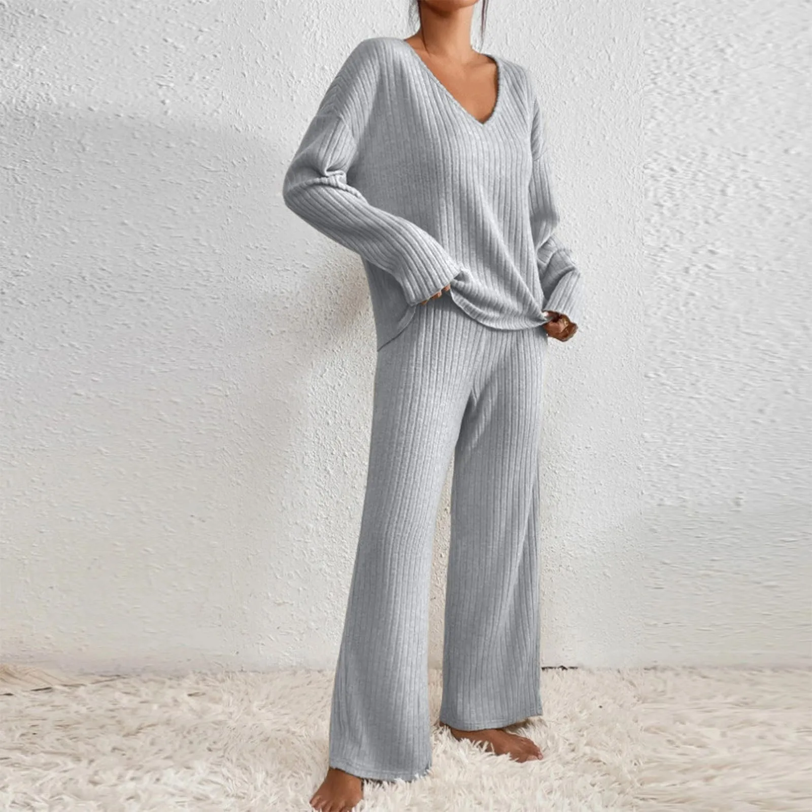 Ensemble en maille Kathy pour femme – Tenue d'intérieur confortable avec pull à col en V et pantalon doux - Image 13