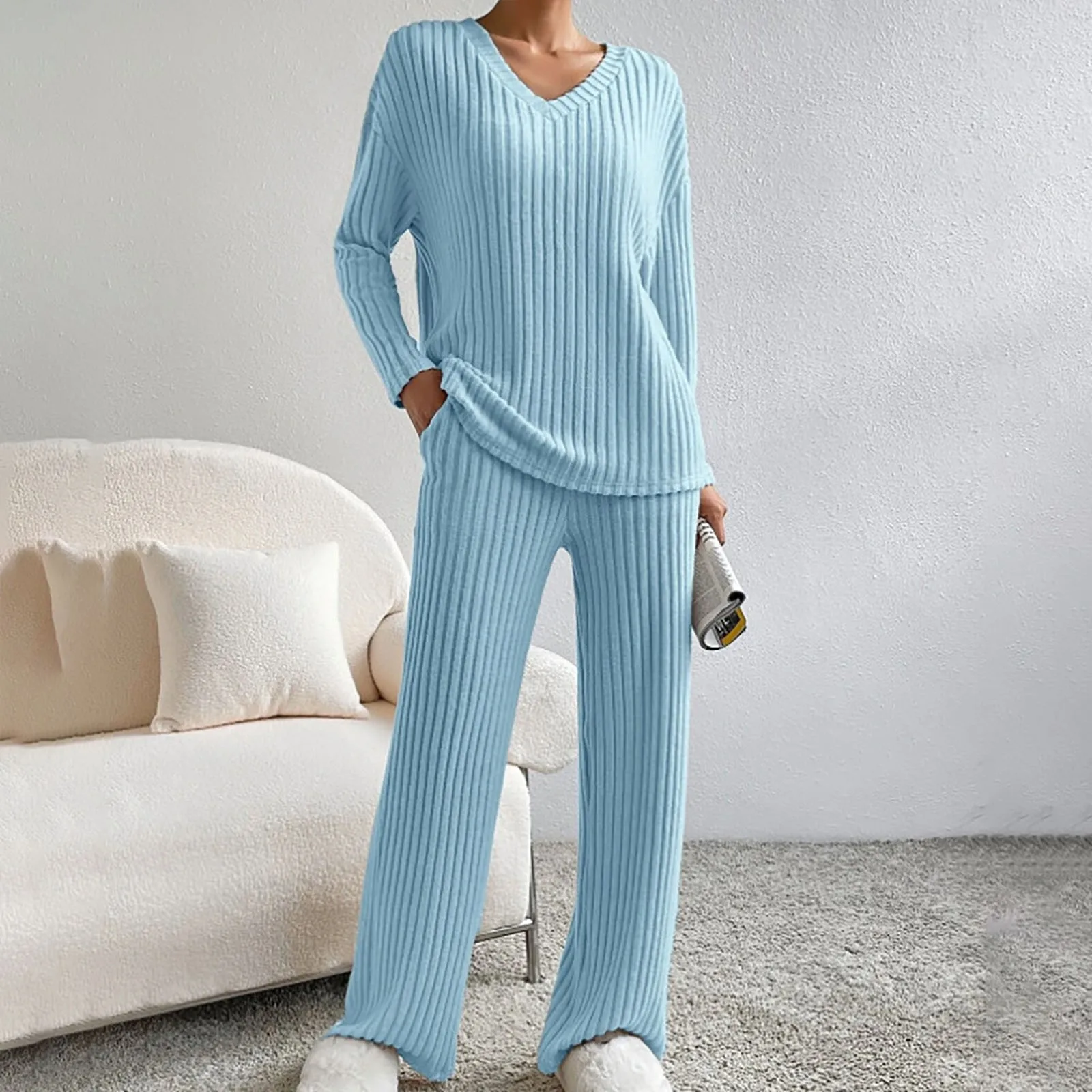 Ensemble en maille Kathy pour femme – Tenue d'intérieur confortable avec pull à col en V et pantalon doux - Image 15