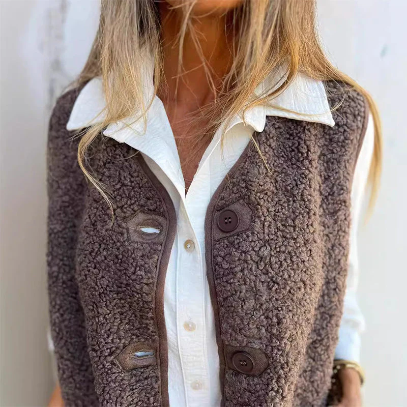 Julietta Gilet Femme en Maille – Gilet Sans Manches à Boutons avec Tissu Doux et Poches Pratiques - Image 3
