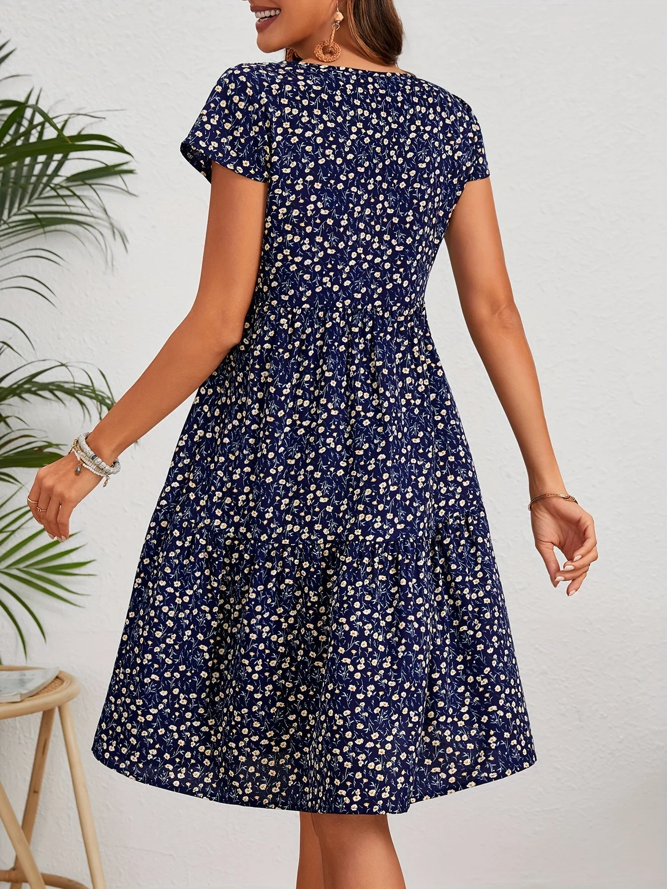 Katie Robe d'Été Femme – Robe Fleurie Légère en Polyester avec Coupe Confortable - Image 6