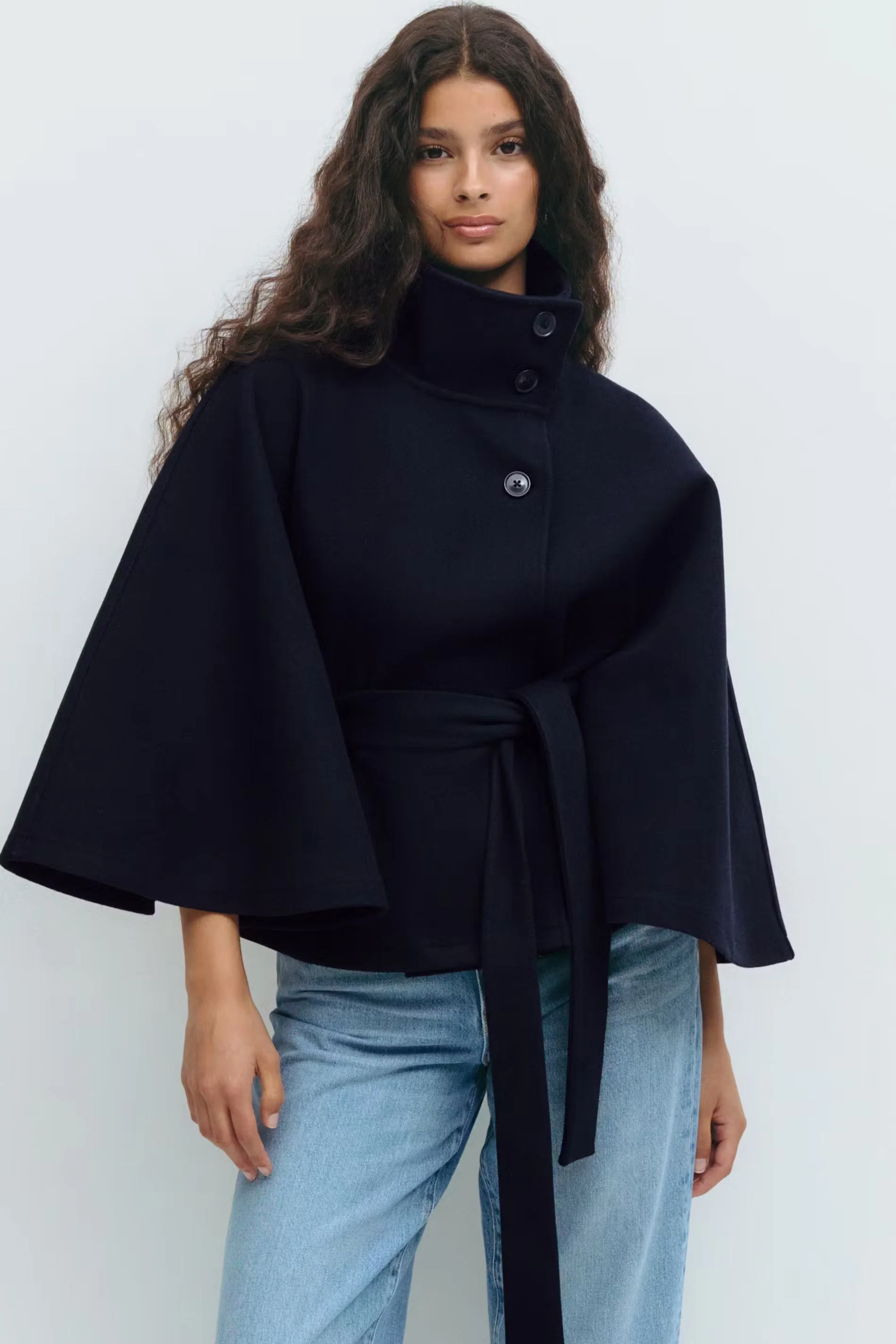 Lilia Milano Veste Femme à Manches Chauve-Souris – Manteau Épais en Polyester Chaud au Design Moderne Élégant - Image 5