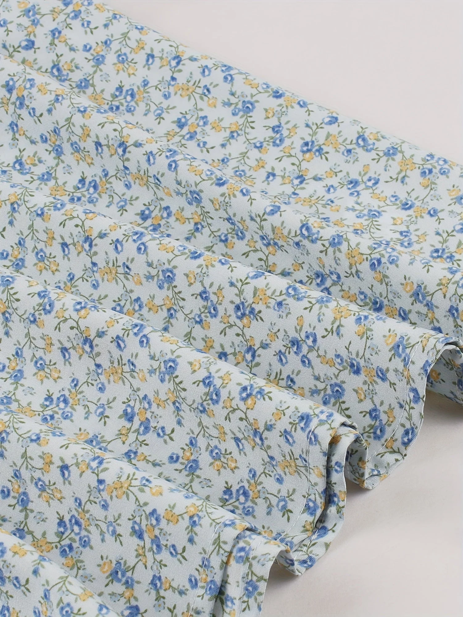 Robe d'Été Lily pour Femme – Robe Midi Sans Manches à Imprimé Floral et Coupe Élégante - Image 10