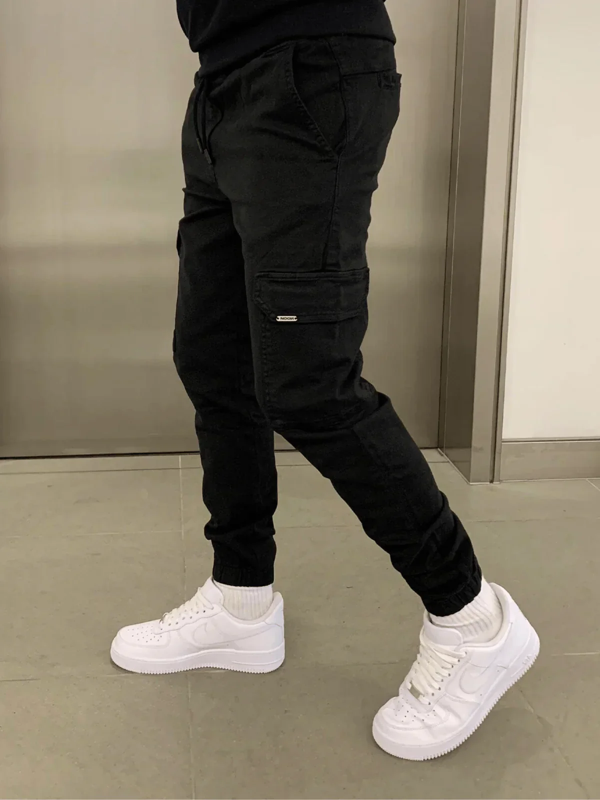 Stefan Pantalon Homme – Cargo Jogger Fit avec Taille Élastique & Poches Pratiques - Image 3
